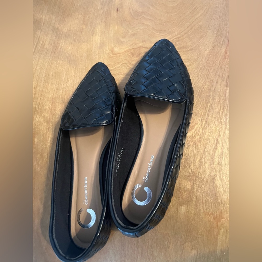 Black woven loafer flats